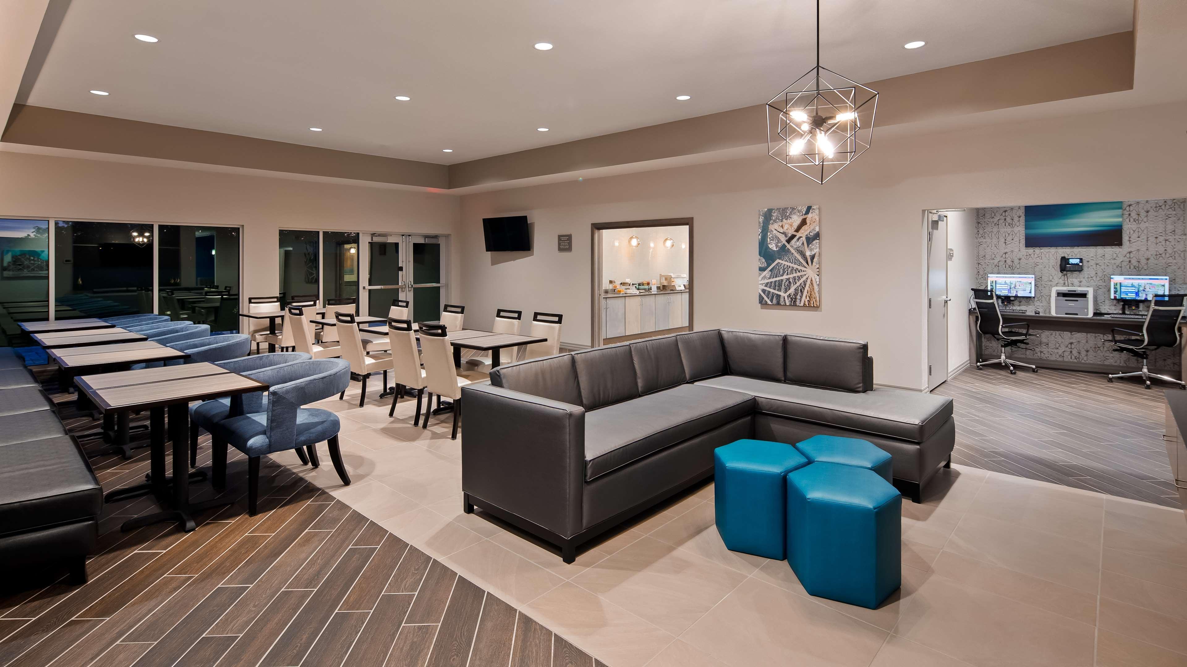 Best Western Plus North Platte Inn & Suites Экстерьер фото